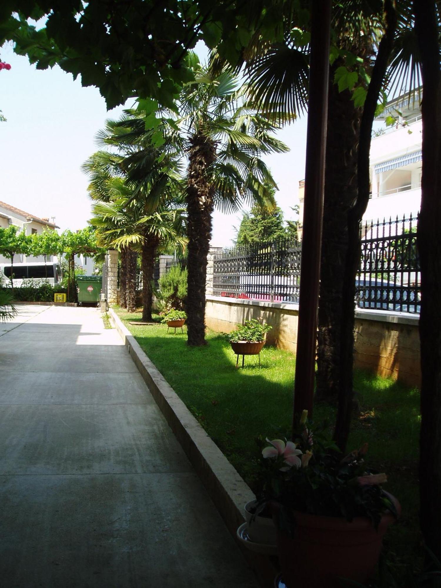 רוביני Apartments Modrusan מראה חיצוני תמונה