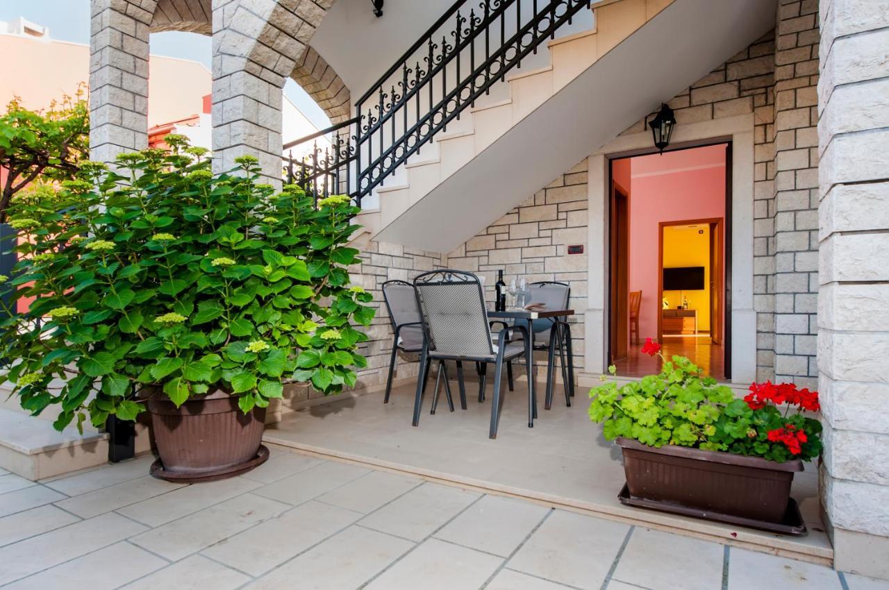 רוביני Apartments Modrusan מראה חיצוני תמונה