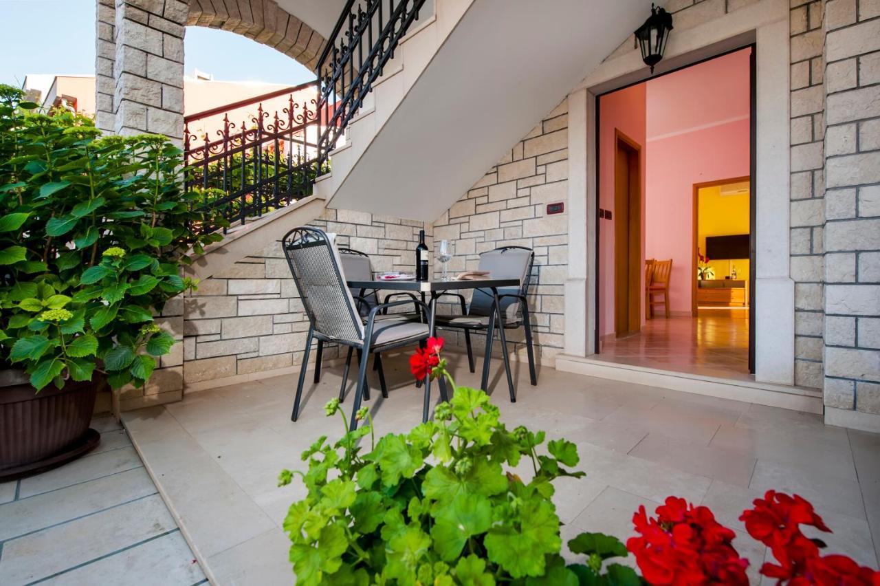 רוביני Apartments Modrusan מראה חיצוני תמונה