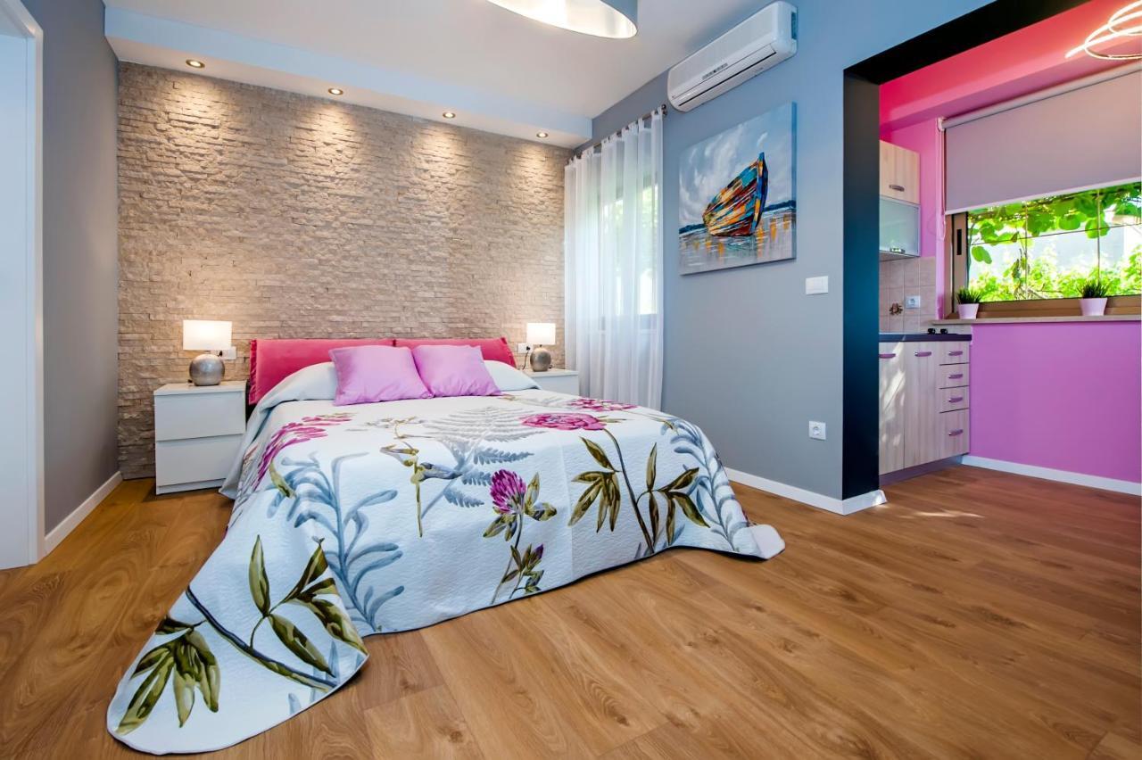 רוביני Apartments Modrusan מראה חיצוני תמונה
