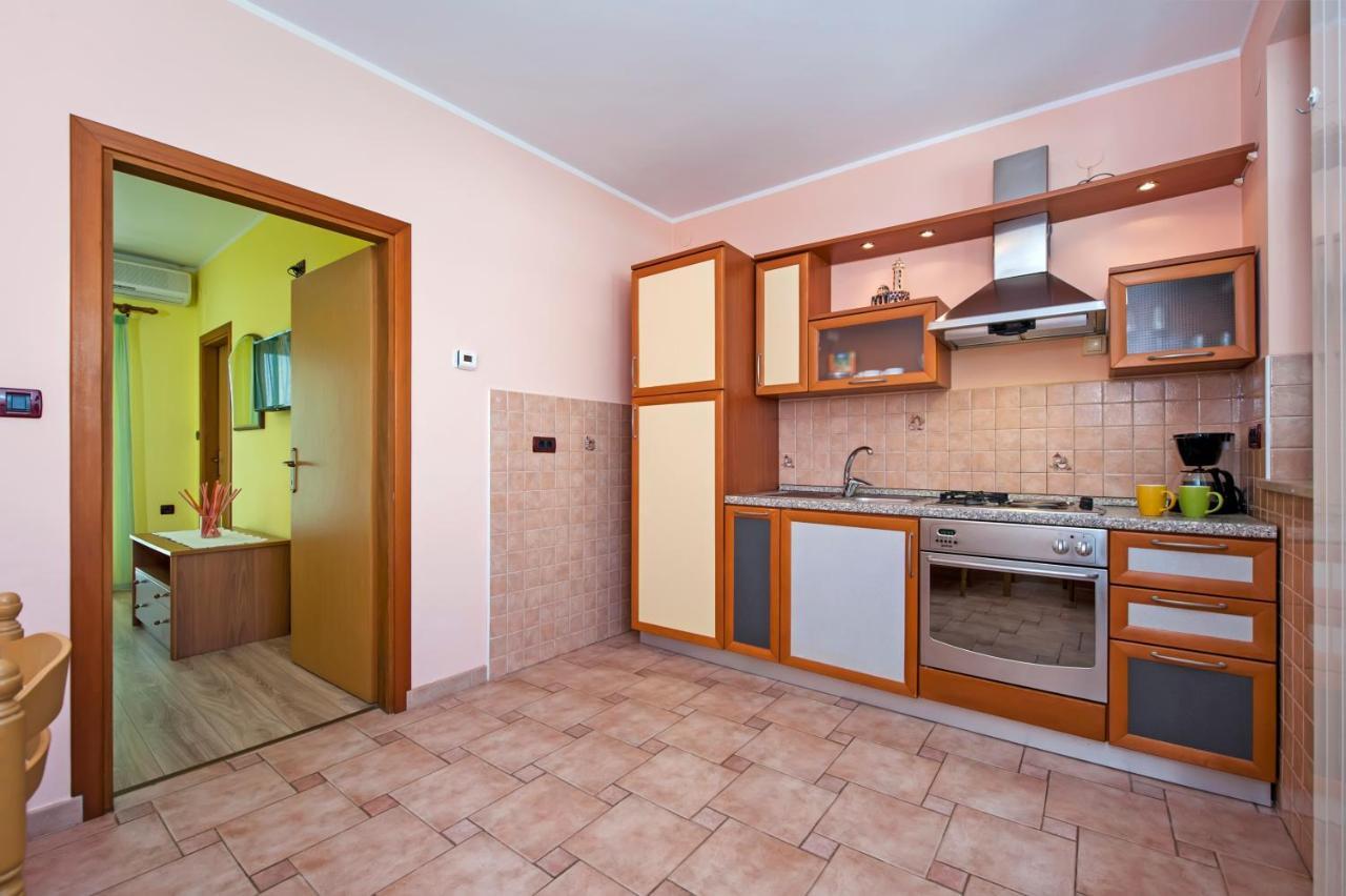 רוביני Apartments Modrusan מראה חיצוני תמונה