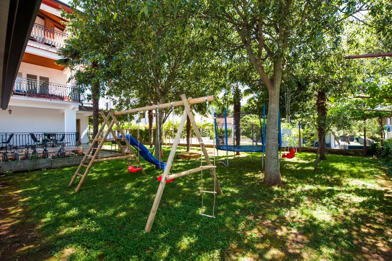 רוביני Apartments Modrusan מראה חיצוני תמונה