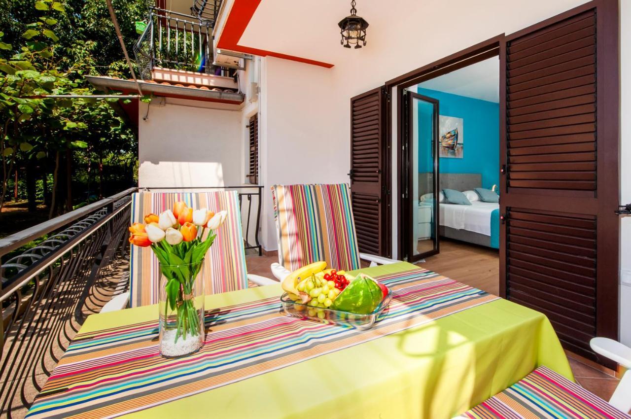 רוביני Apartments Modrusan מראה חיצוני תמונה